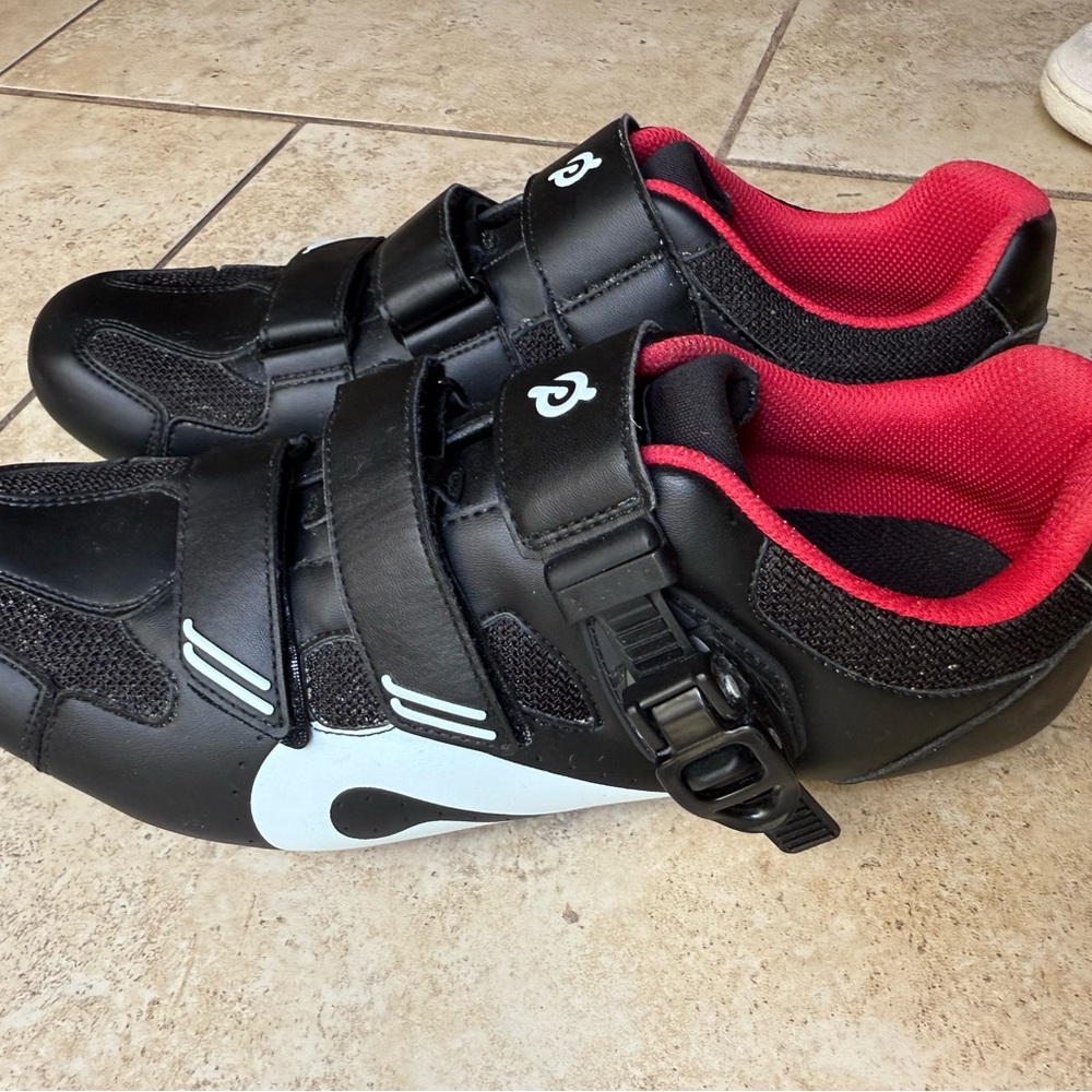 Peloton Black and Red Men's Shoes